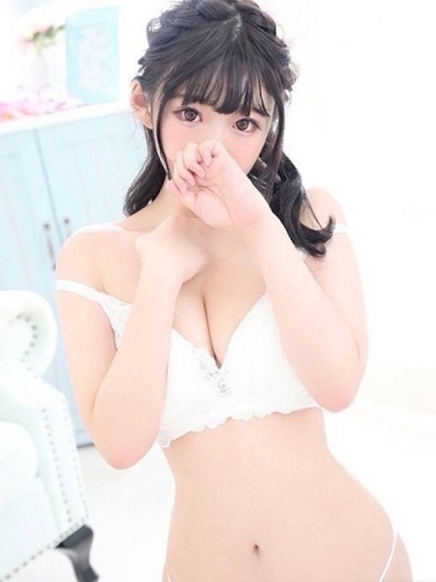 クリスタルマジック ひなの（パイパン）